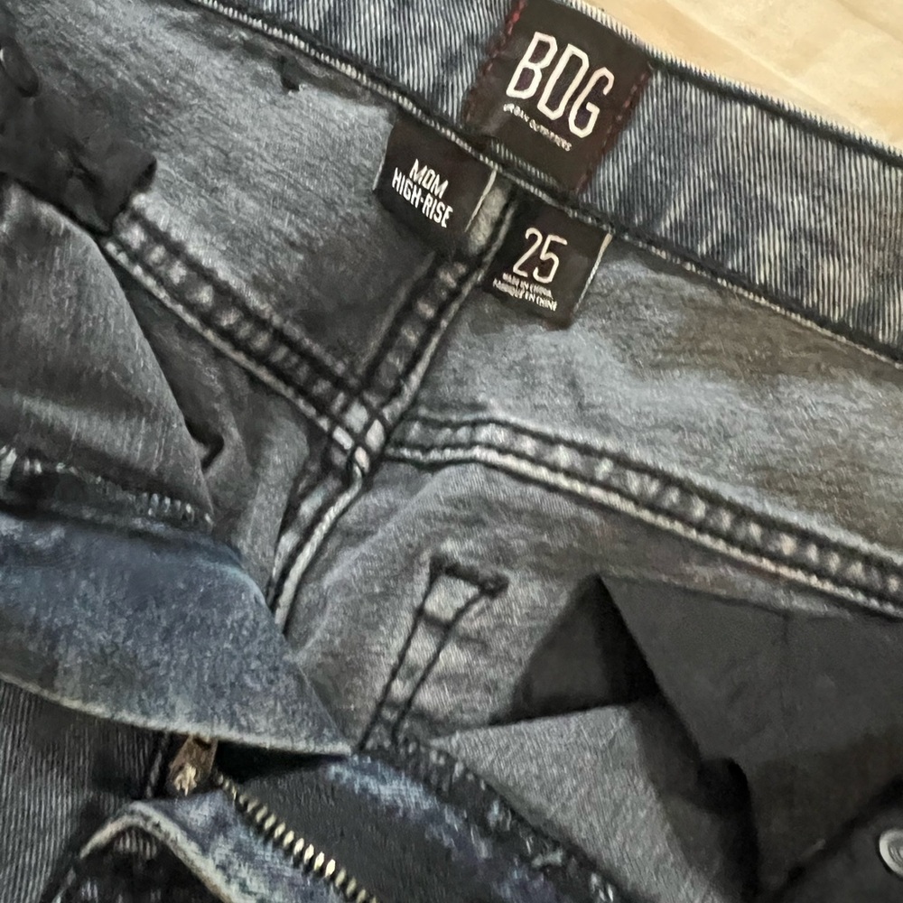 BDG Men's Dark Wash Jeans